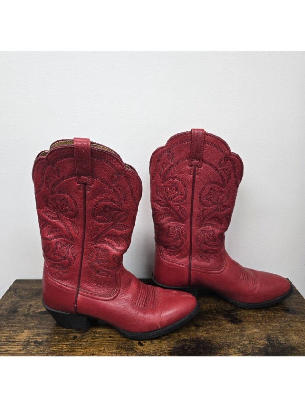 Ariat Heritage Leather Boots Womens Size 7.5B Western Cowgirl Embroidered Red - Picture 2 of 8